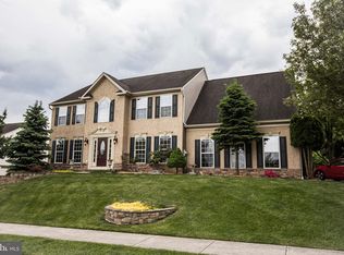 31 Winding Brook Dr, Sinking Spring, PA 19608