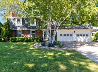 505 Somerset Dr, Green Bay, WI 54301