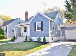24 4th Ave, Mount Ephraim, NJ 08059