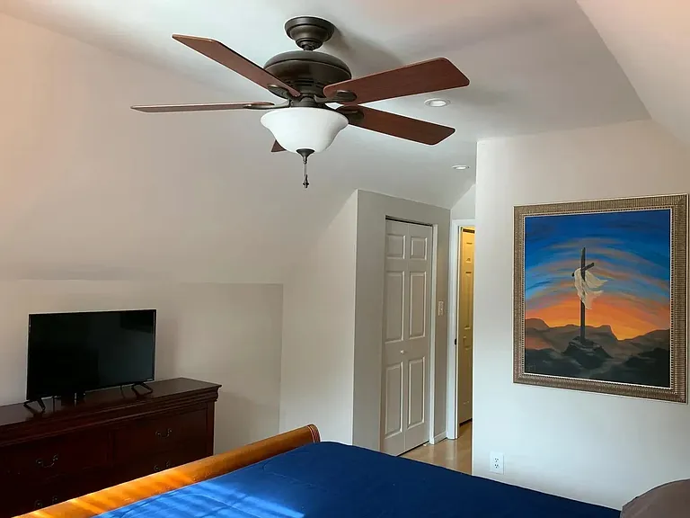 Upstairs bedroom #1