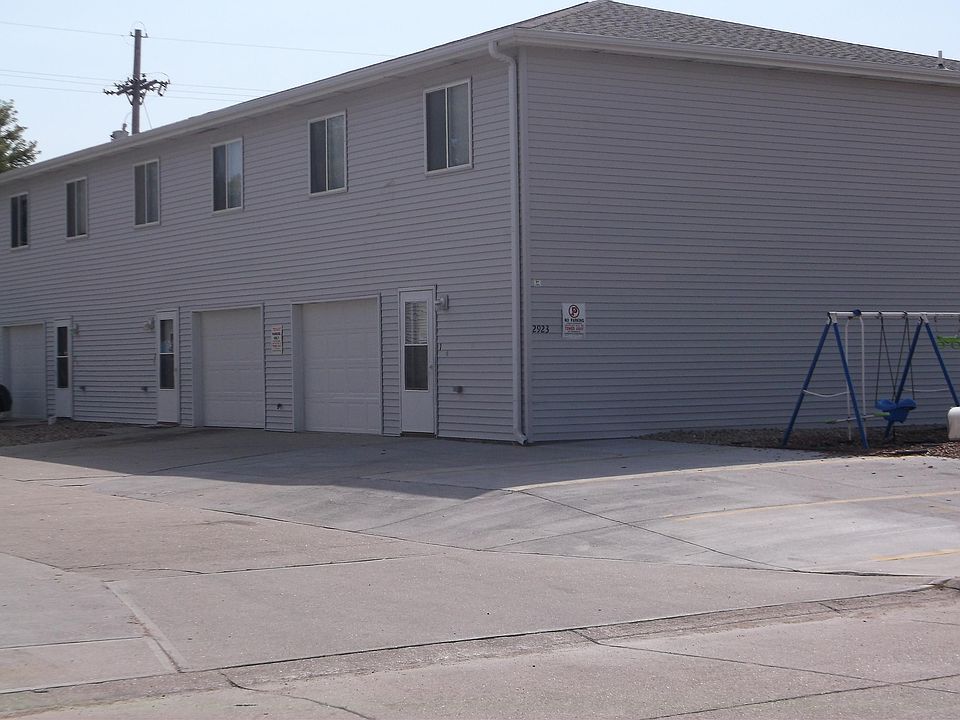 1st image of 2915 W Louise St APT 4