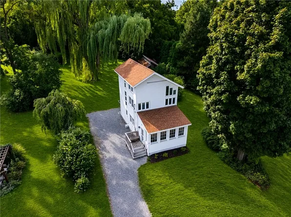 2788 Lower Lake Rd, Seneca Falls, NY 13148