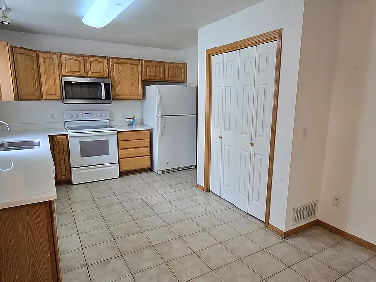 3202 SE Grant St — Photo 15