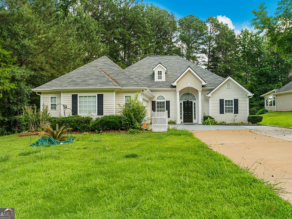 1st image of 241 Old Pond Rd