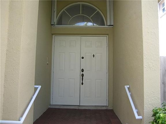 2nd image of 11247 NW 53rd Ln
