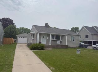 1713 Vahlen St, Madison, WI 53704