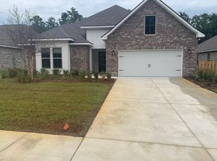 77 Constellation Ave, Freeport, FL 32439