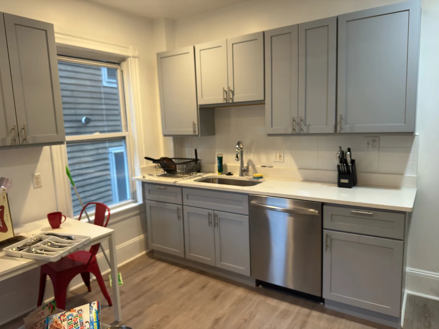 4 bed, $5,000 — Photo 1