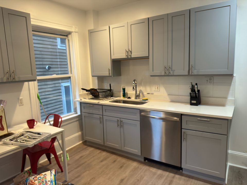 1st image of 146 Calumet St #2