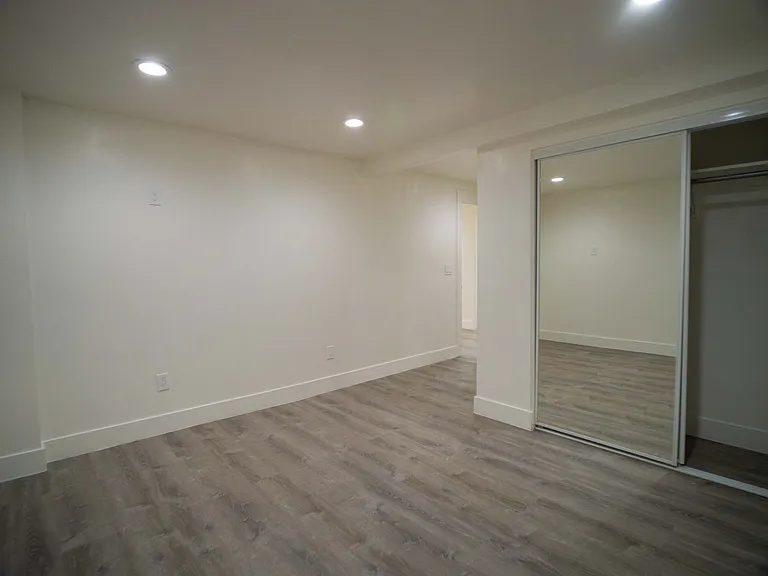 The Plaza House — Photo 15