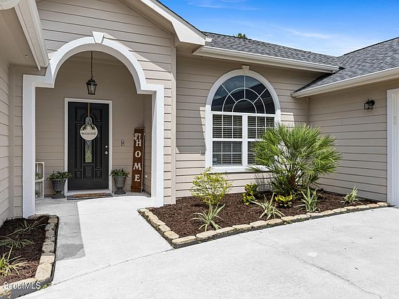 3rd image of 104 Camellia Dr