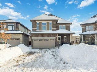 212 Reisling Way, Ottawa, ON K1T 0X1