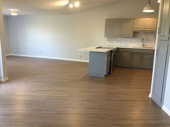 4th image of 1126 County Road X APT 10A