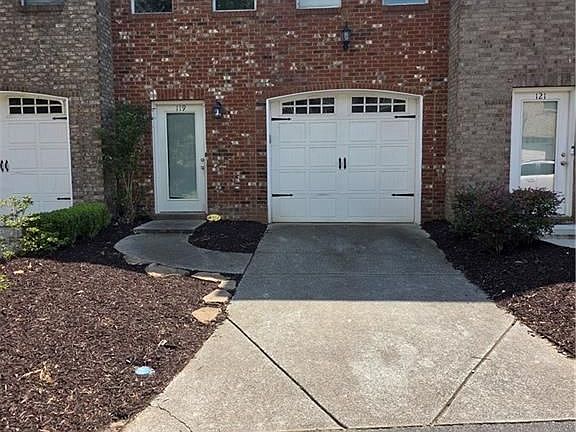 2nd image of 119 Riverwatch Ct