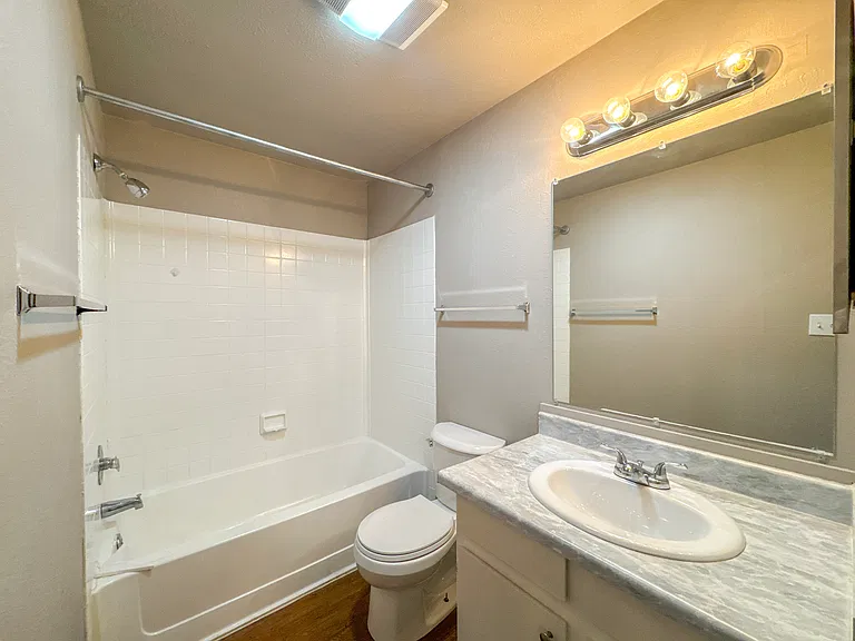 Autumn Chase Apartments — Photo 10