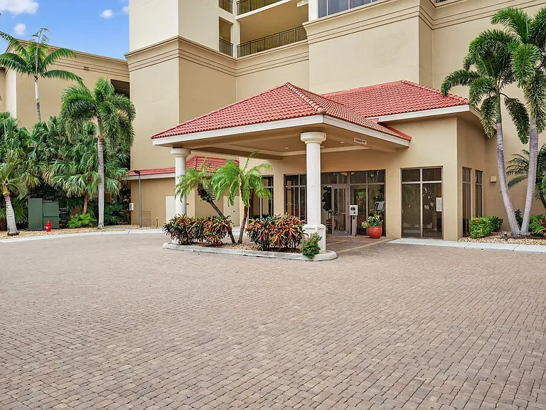 14380 Riva Del Lago Dr #802 — Photo 30