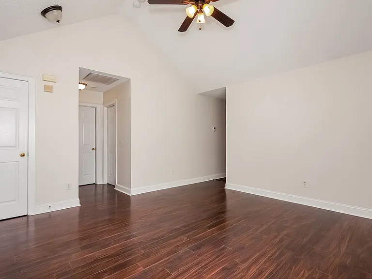 13438 Glencreek Ln — Photo 4