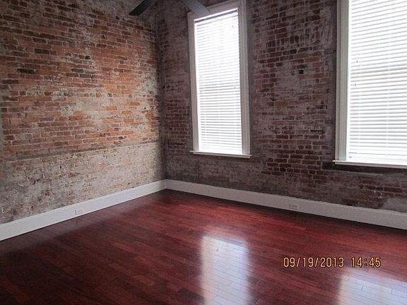 4th image of 1426 Newcastle St Ste 201