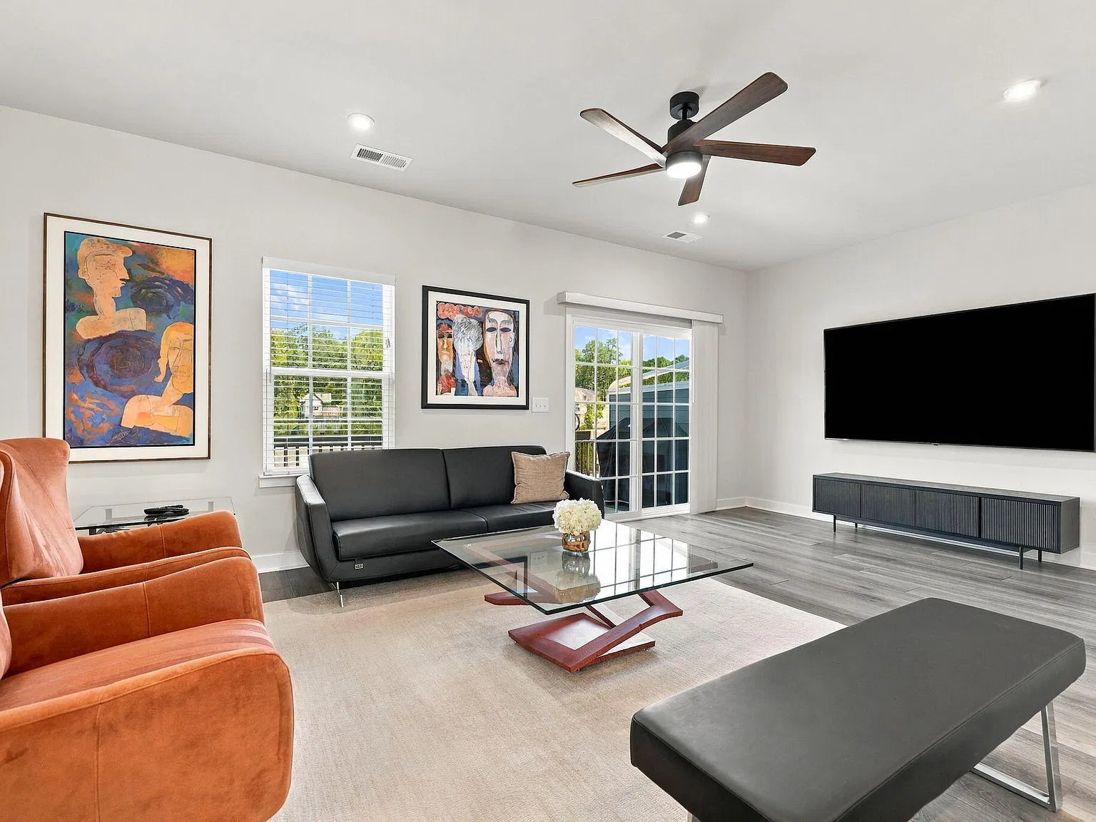 4 bed, 3.5 bath, 2312 sqft, $2,750 — Photo 2