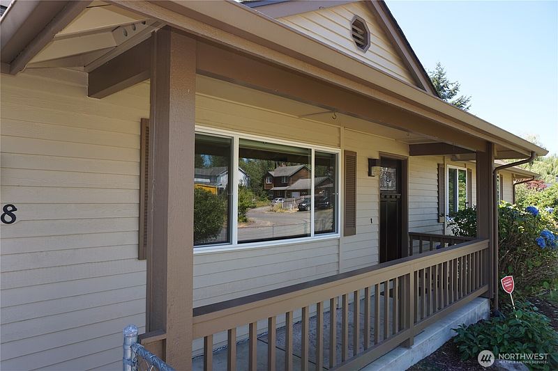 2nd image of 10108 3rd Place SE