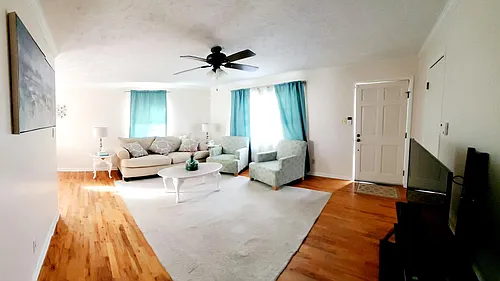 840 Jane St Photo 1