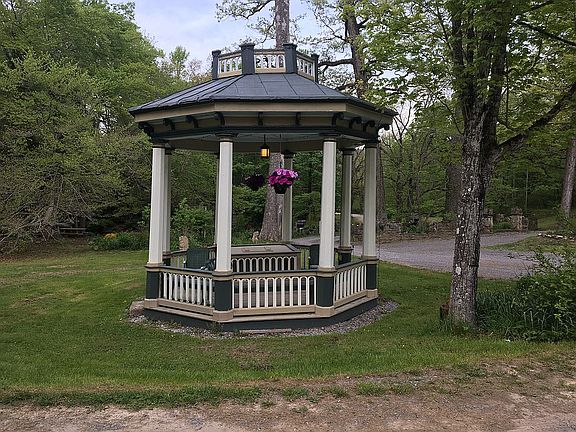 Gazebo above the spring
