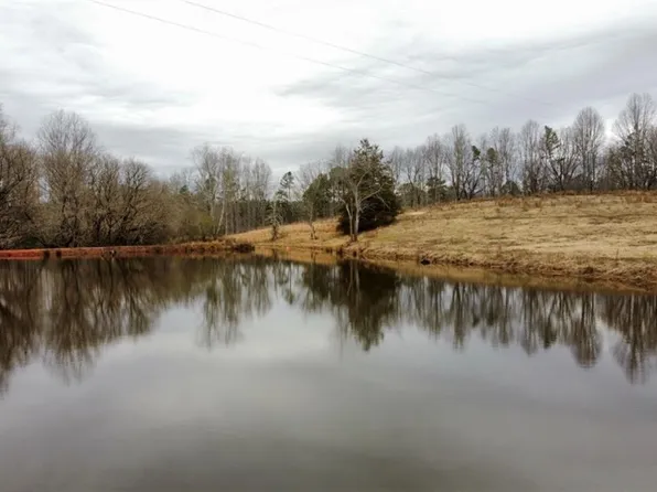 769 Edwards Rd, Clarkesville, GA 30523