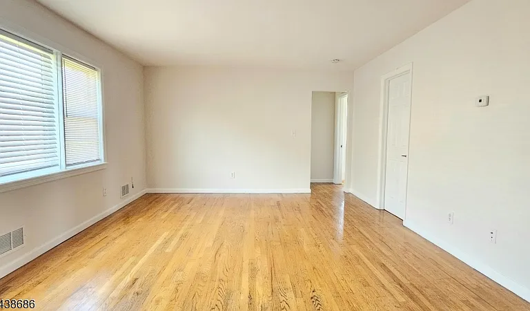 6 Dartmouth Ave #U-4B-4B — Photo 9