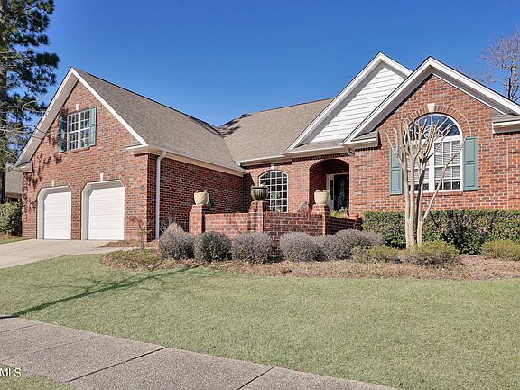2nd image of 4527 Regent Dr