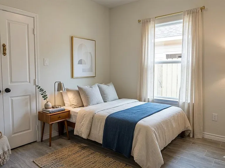10088 Calandar — Photo 15