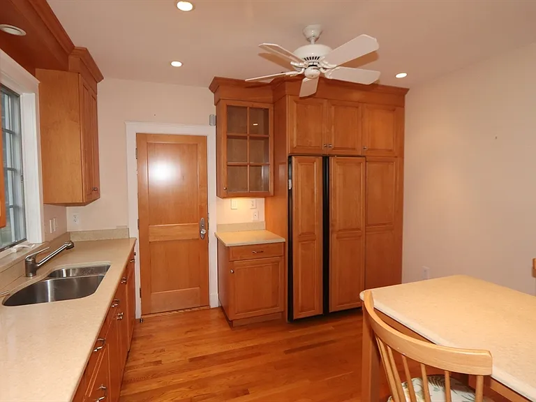 51 Matchett St #2 — Photo 11