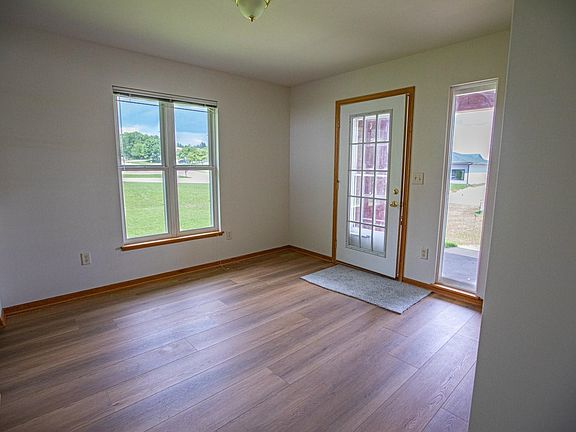 4th image of 1396 Bea Ann Dr #B