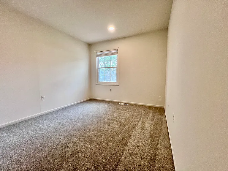 9832 Oakdale Woods Ct — Photo 15