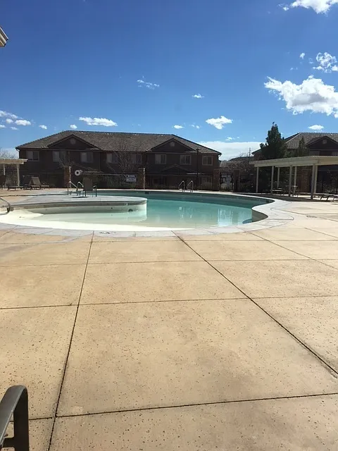 Wonderful Town Home in Hidden Valley Heights! — Photo 4