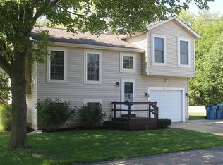 17573 Reenders Ave, Spring Lake, MI 49456