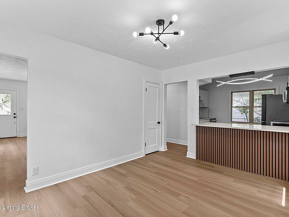 5th image of 3803 Kahlert Ave