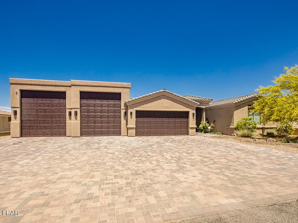 1st image of 351 Cypress Dr