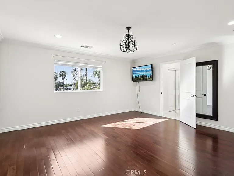 7659 Coldwater Canyon Ct — Photo 35
