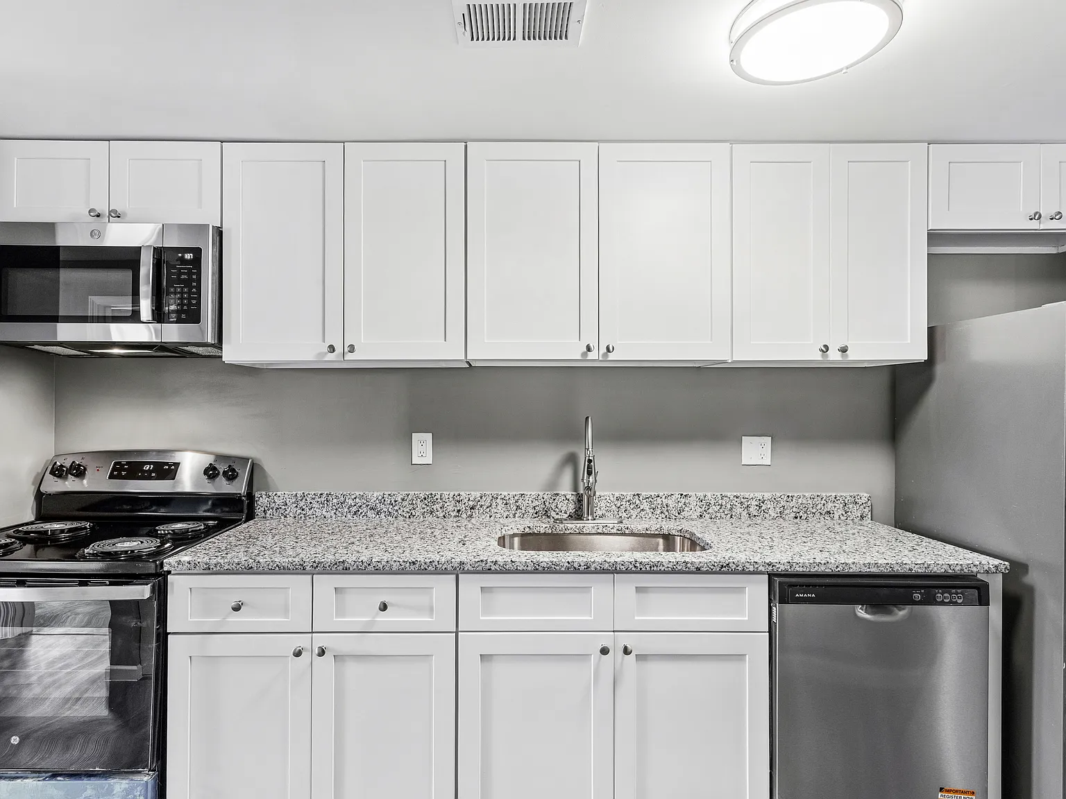 3 bed, 1200 sqft, $2,195 — Photo 3