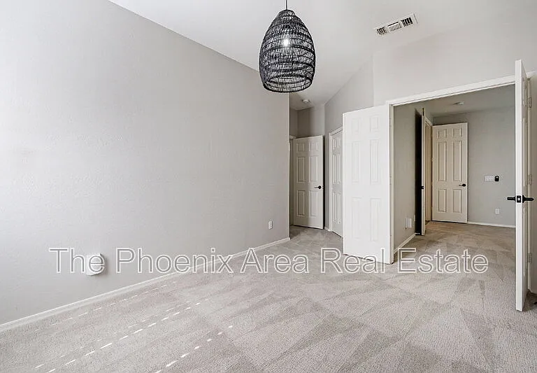 2823 E Tulsa St — Photo 27