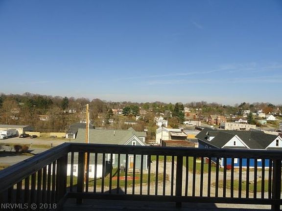 2nd image of 520 Shaffer Dr