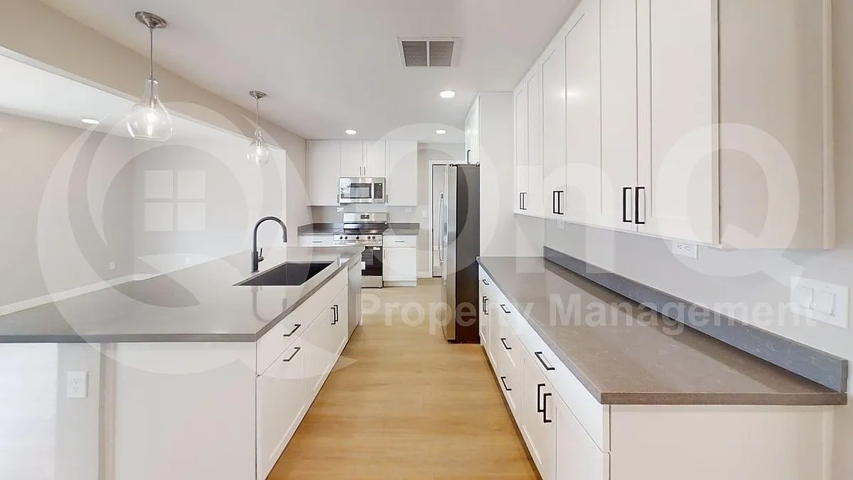 3 bed, 2.0 bath, 1531 sqft, $2,199 — Photo 4