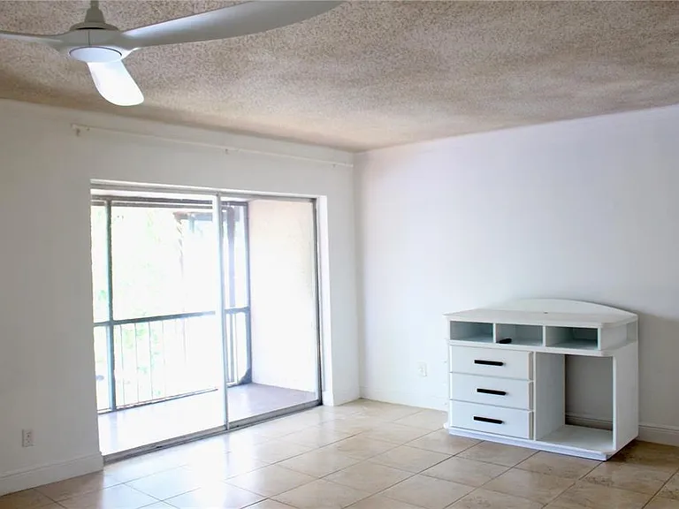 9101 Tudor Dr #F206 — Photo 14