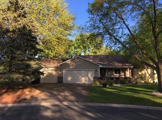 10821 Avocet St NW, Coon Rapids, MN 55433