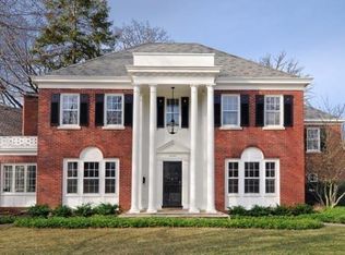 2686 Sheridan Rd, Evanston, IL 60201