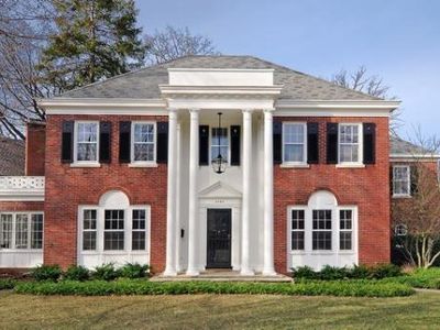 2686 Sheridan Rd, Evanston, IL, 60201