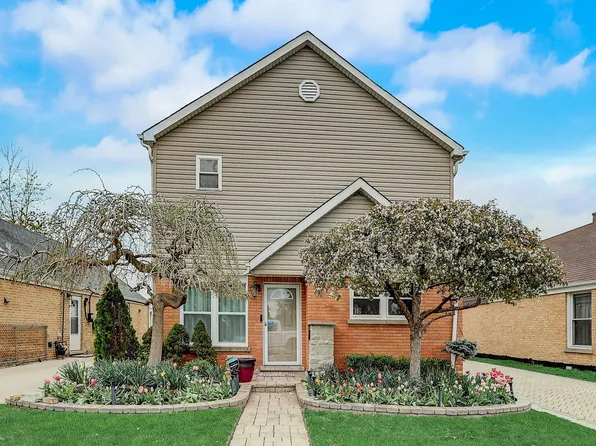 4045 Ruby St, Schiller Park, IL 60176