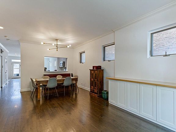 3rd image of 2235 W Lyndale St #A
