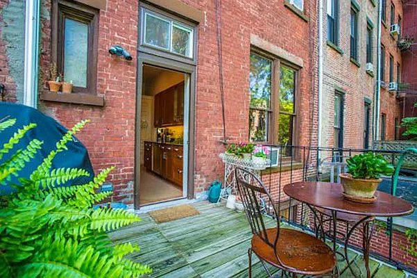 Rented by Garfield Realty  | media 10