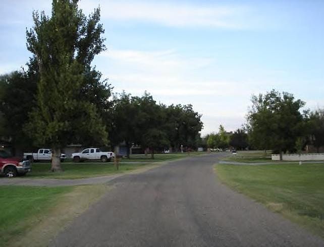 2nd image of 8707 Circle Dr